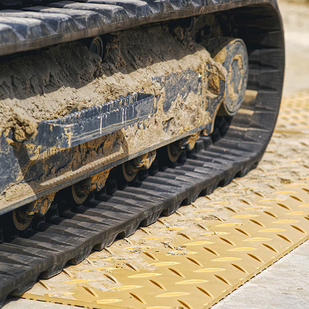 Blue Gator Ground Protection Diamond Mat 1/2 Inch x 3x8 Ft. tan with rubber tracks