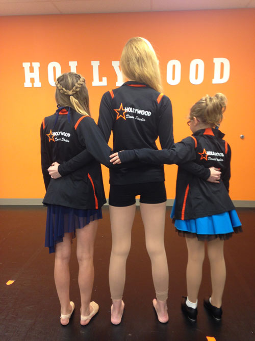 Hollywood Dance Studio Kids and Teacher Back