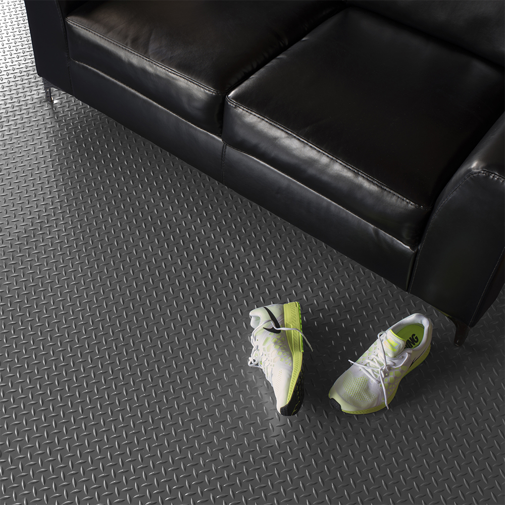 G-Floor Lite Diamond Tread Vinyl Garage Floor Roll 45 mil x 7.6x14 Ft. in mancave in slate gray