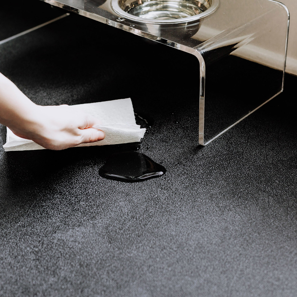 Midnight black G-Floor Protective Kennel Floor Mat Levant Texture 55 mil x 5x10 Ft. clean up by bowls