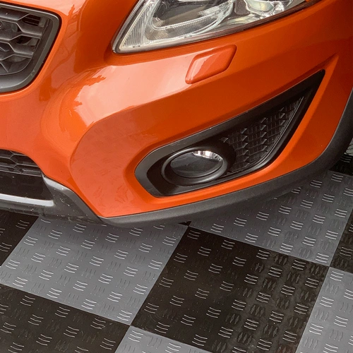 Diamond Garage Floor Tile