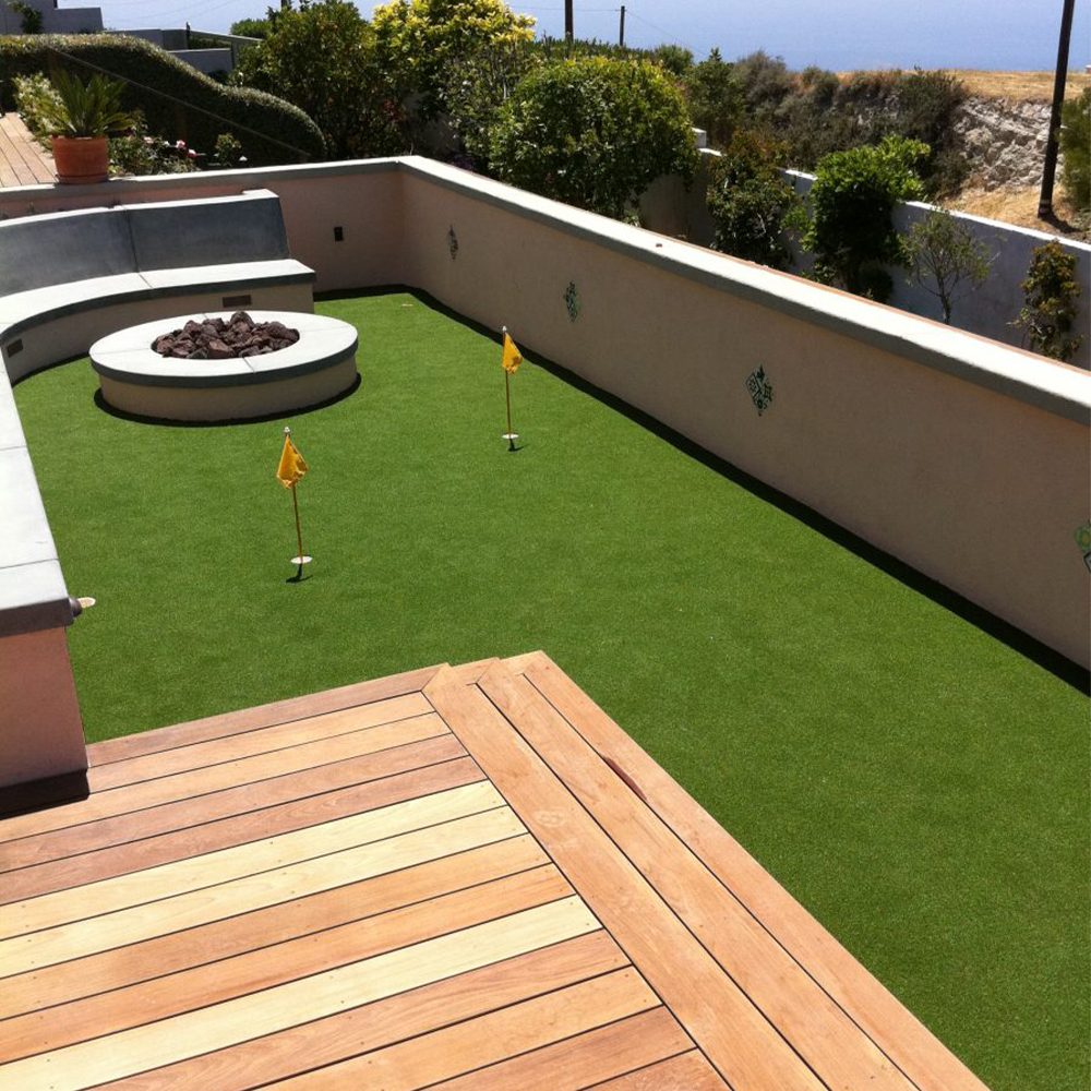 perfect putt turf installed on rooftop putting green on spanish style home