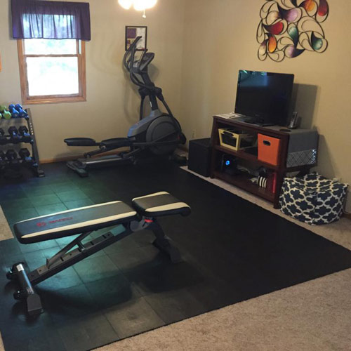 Installation StayLock Orange Peel Floor Tiles over Carpet