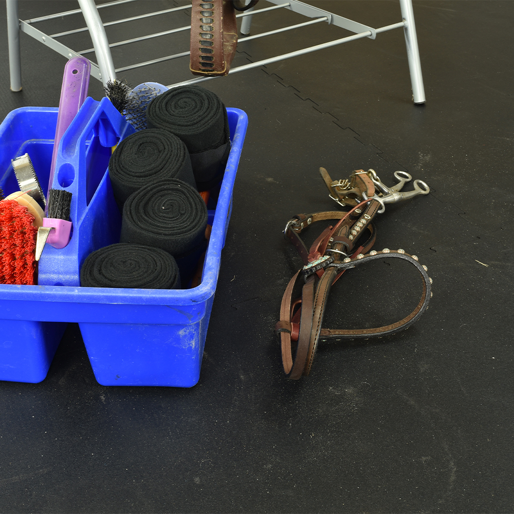 interlocking horse stall mats in grooming stall