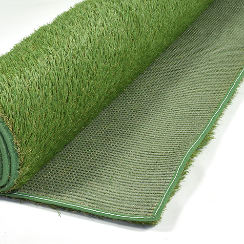 Can An Artificial Grass Rug Get Wet?