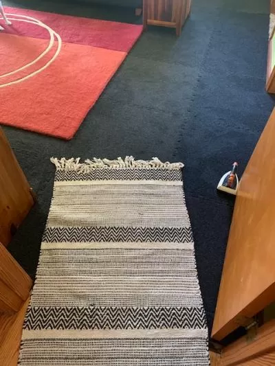 Royal Interlocking Carpet Tiles For Basements And Trade Shows
