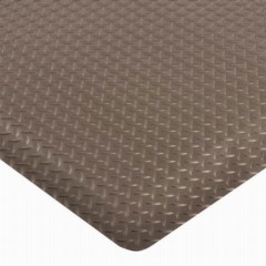 Cushion Trax Anti-Fatigue Mat 2x3 ft black close corner.