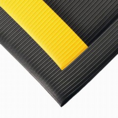 Razorback Anti-Fatigue Mat With Dyna-Shield 2x6 ft