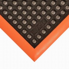 Safety Stance 3-Side Anti-Fatigue Mat 26x40 inch corner black orange.