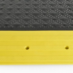 comfort matta black tile with yellow border ramp