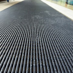 Heronrib Wet Area Safety Matting Roll 4 x 33 ft Roll