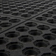 24/Seven GR Perforated 3x3 Ft Mat close